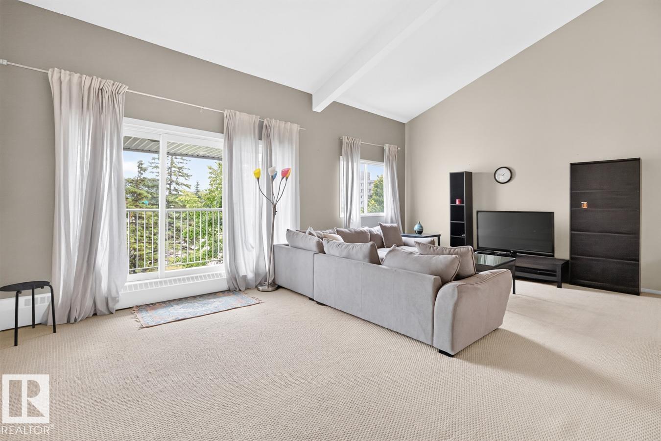#421 4404 122 ST NW NW