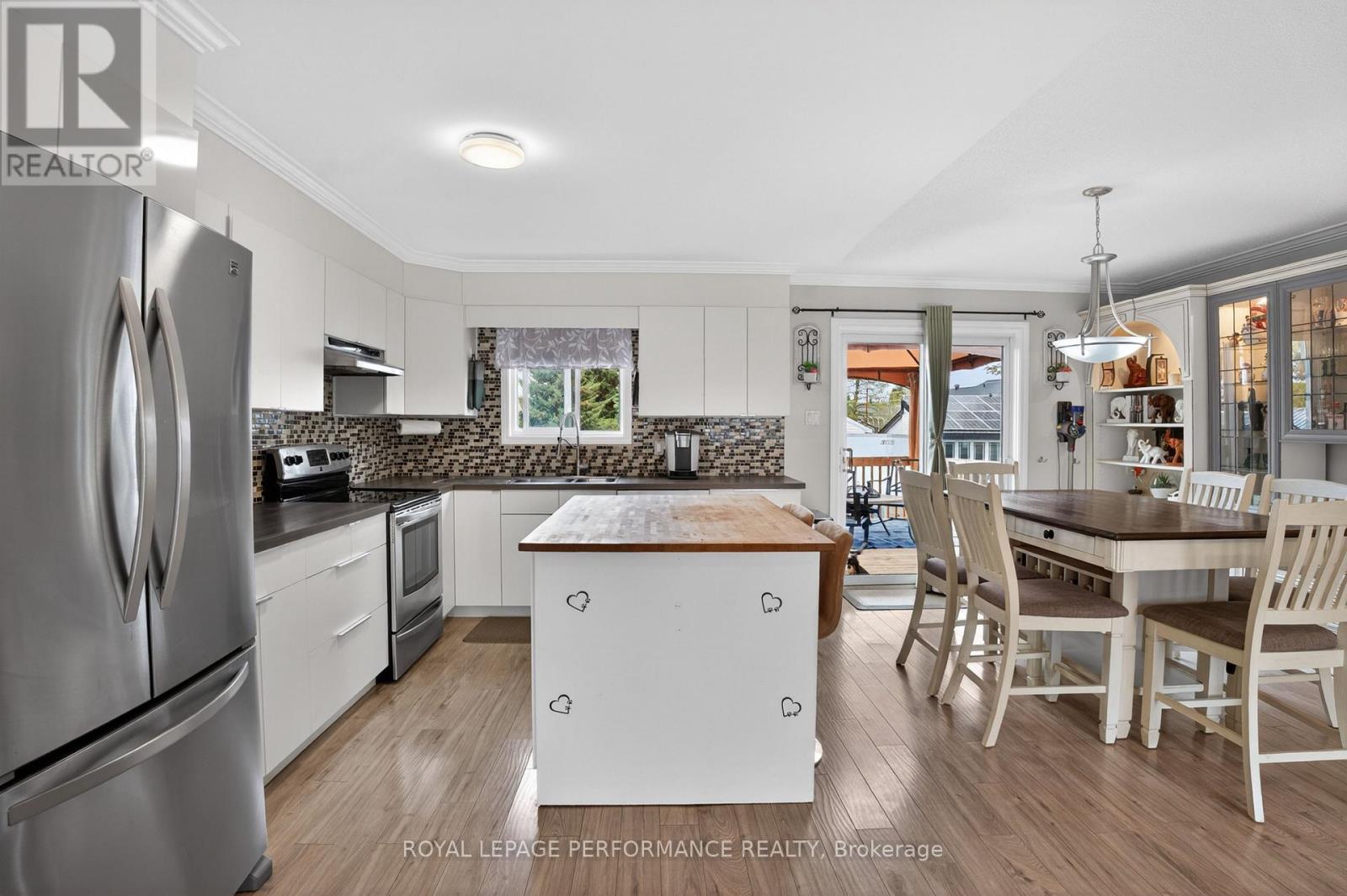 68 LAFLECHE BOULEVARD