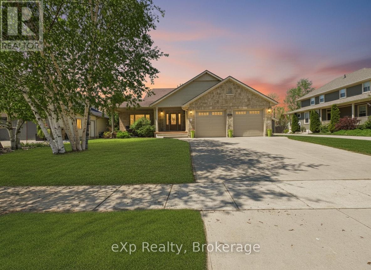 513 CREEKWOOD DRIVE