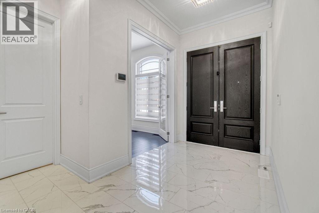 1252 QUEENS PLATE Road