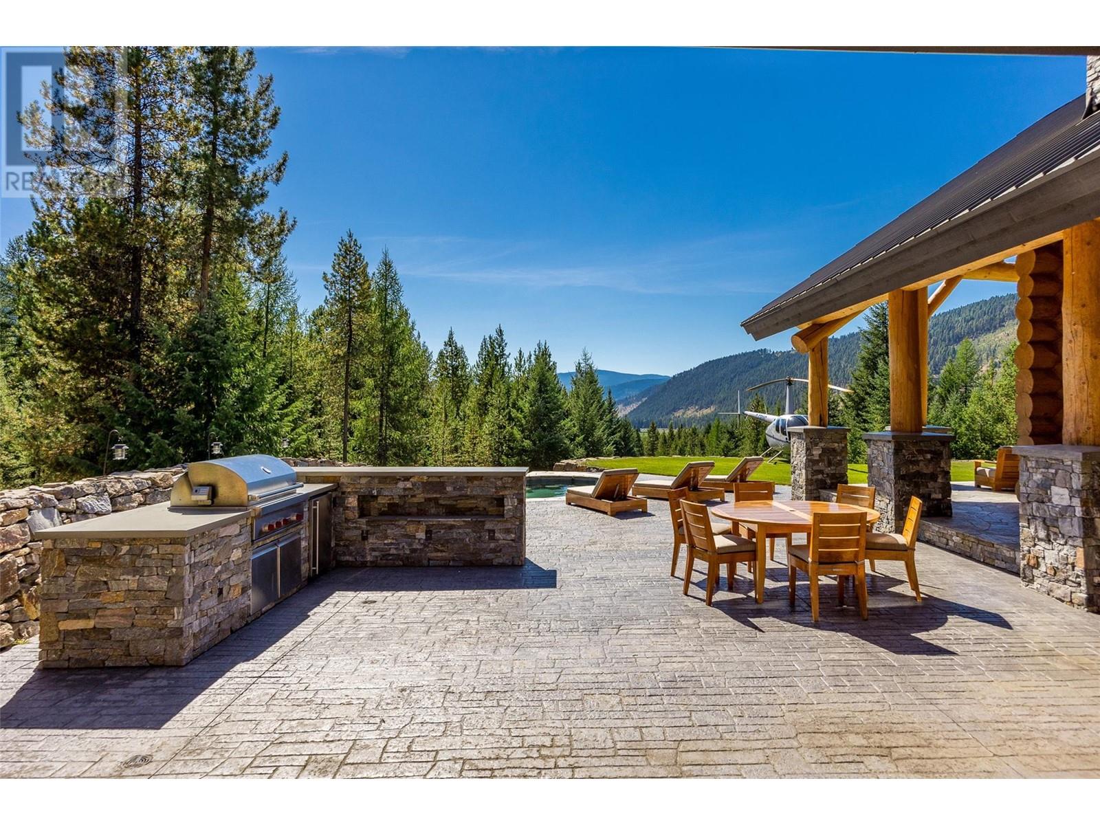 585 Beaver Creek Road