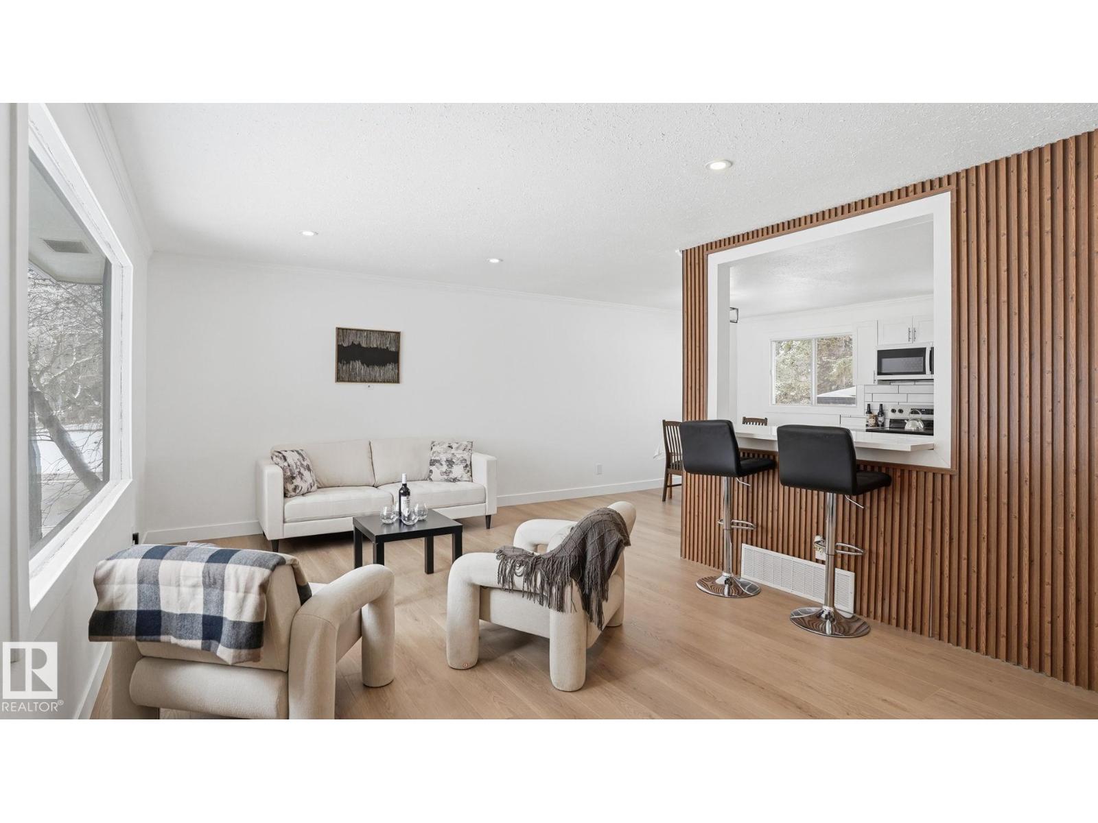 899 ALDER AV
