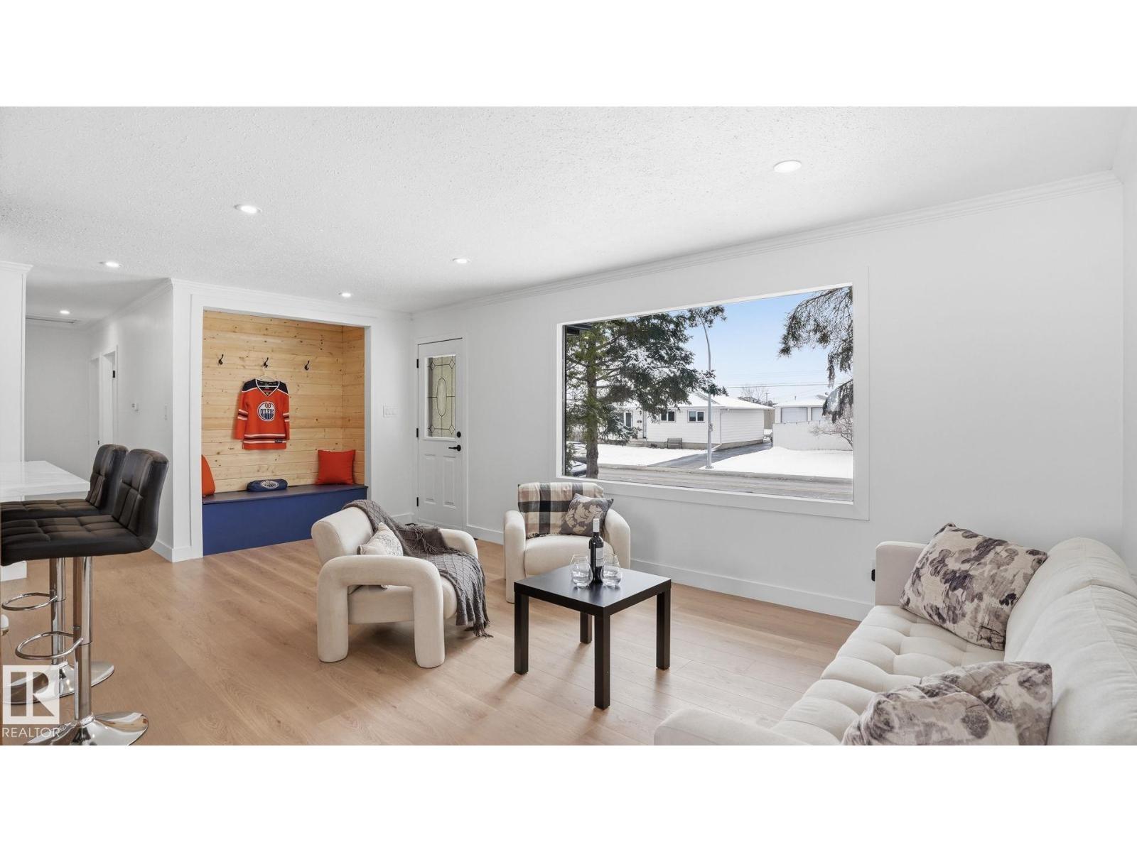 899 ALDER AV