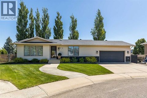 52 Rossland Street SE Medicine Hat AB T1B2J4