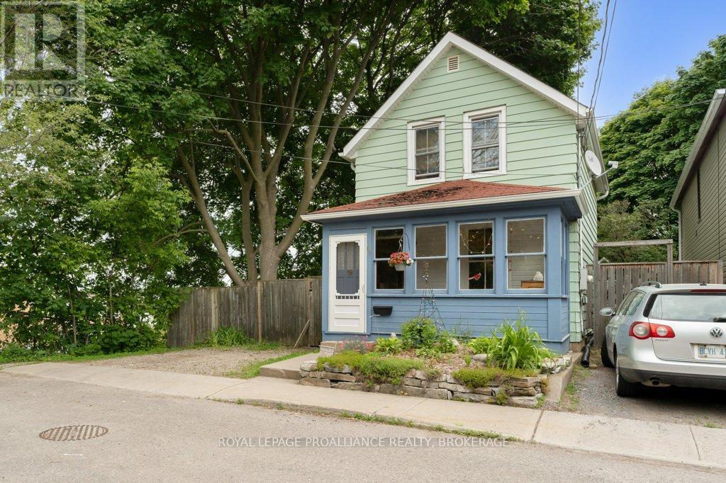 15 ST CATHERINE STREET