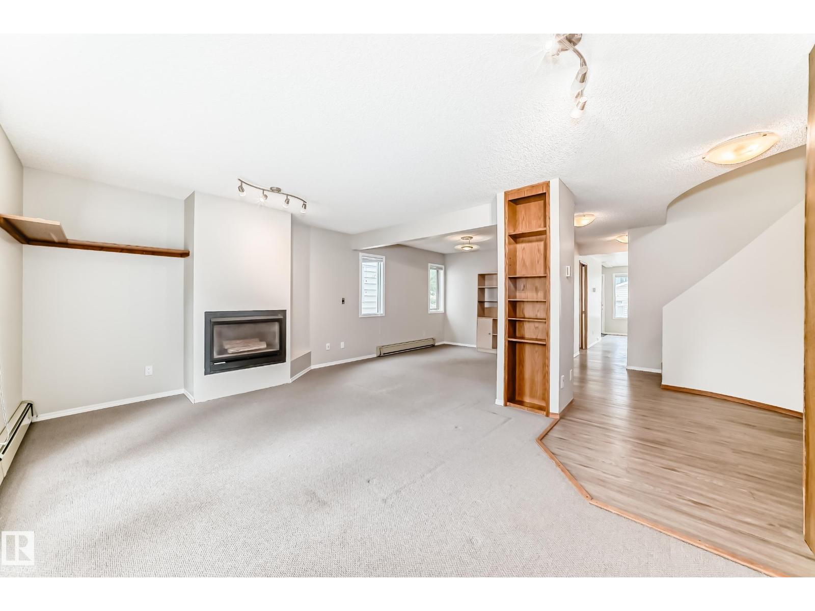 10735 68 AV NW