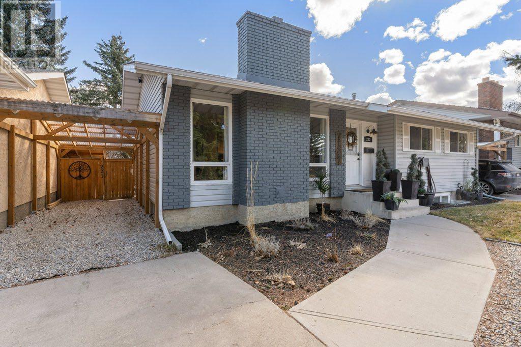 223 Brookpark Drive SW