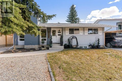 223 Brookpark Drive SW Calgary AB T2W2W7