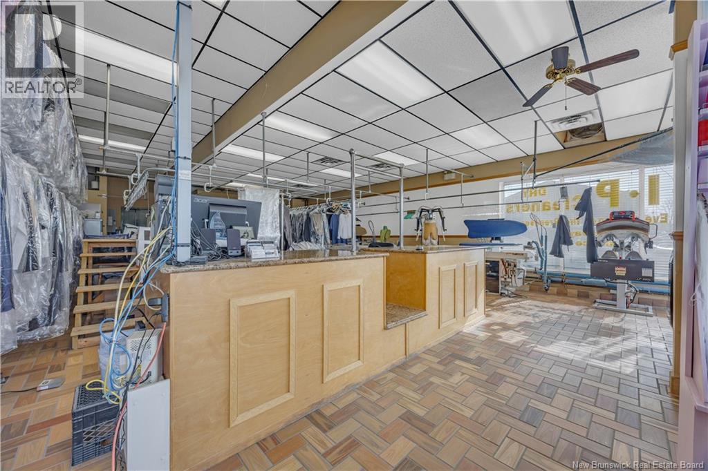 2 Parkdale Avenue - Photo 4