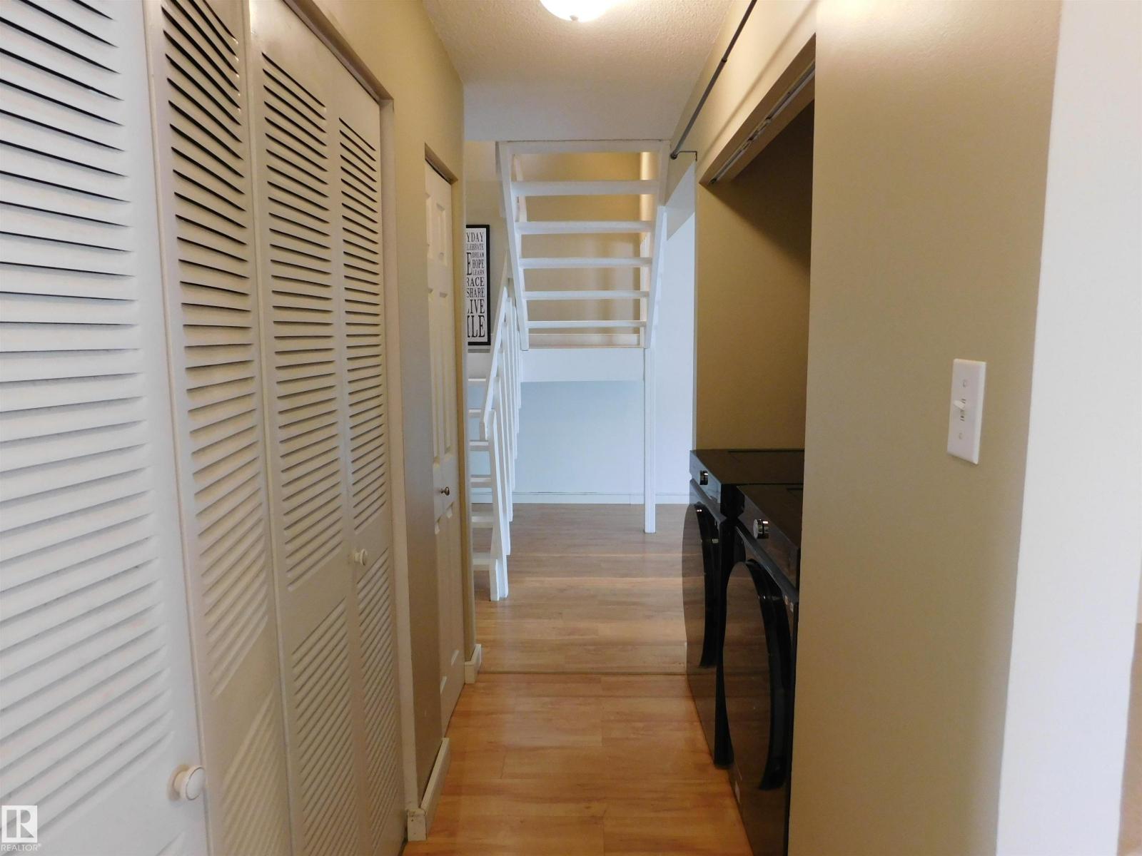 15E Meadowlark Village NW