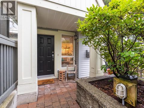 18 1073 LYNN VALLEY ROAD North Vancouver BC V7J1Z6