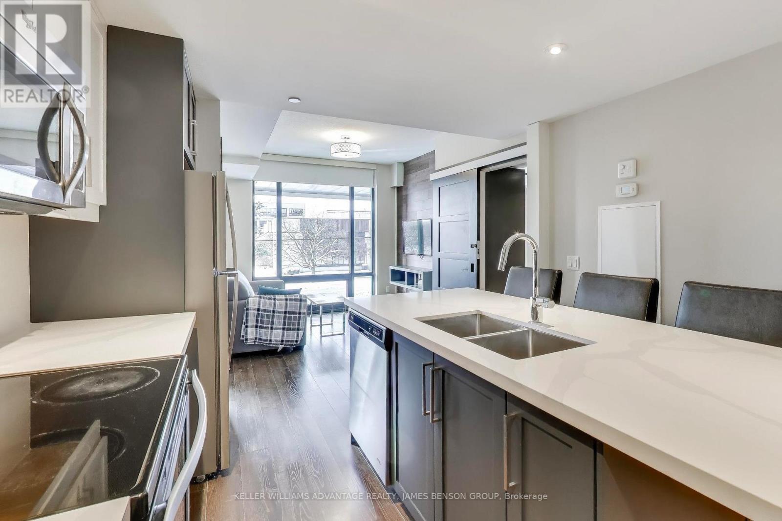 C224 - 330 PHILLIP STREET