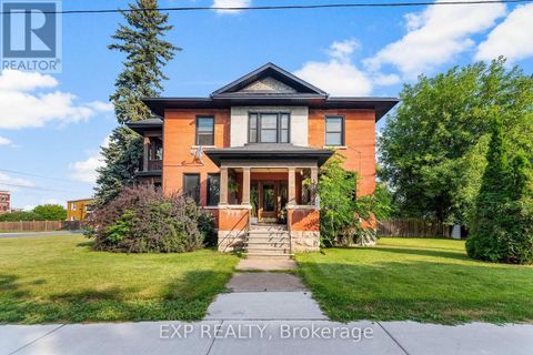 48 HALL AVENUE E Renfrew ON K7V2S3