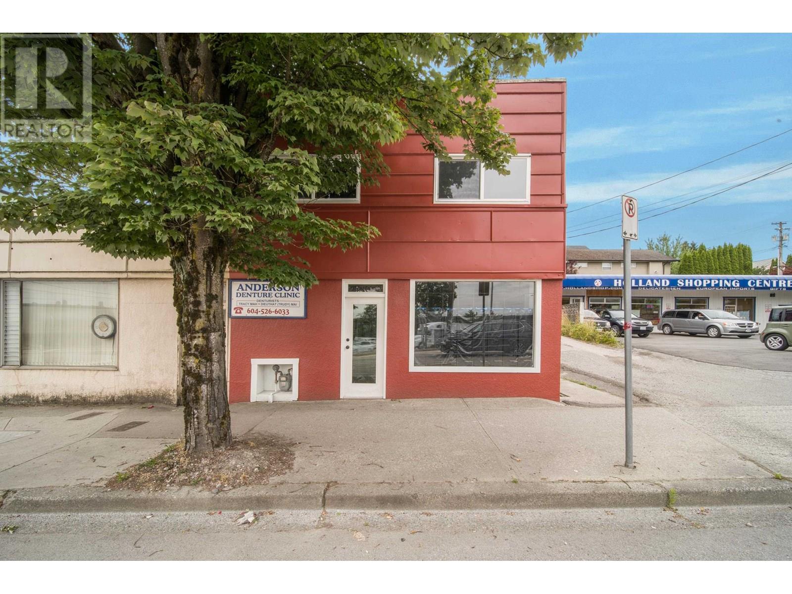 137 E COLUMBIA STREET