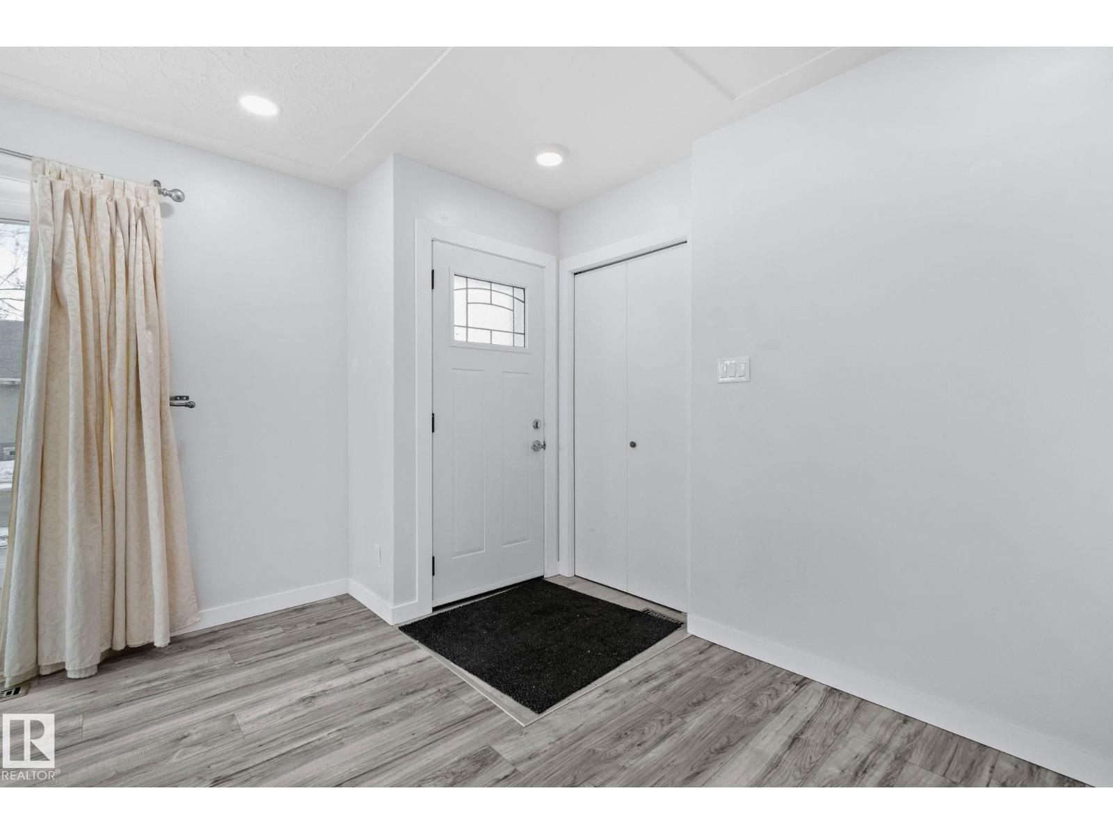 12002 37 ST NW