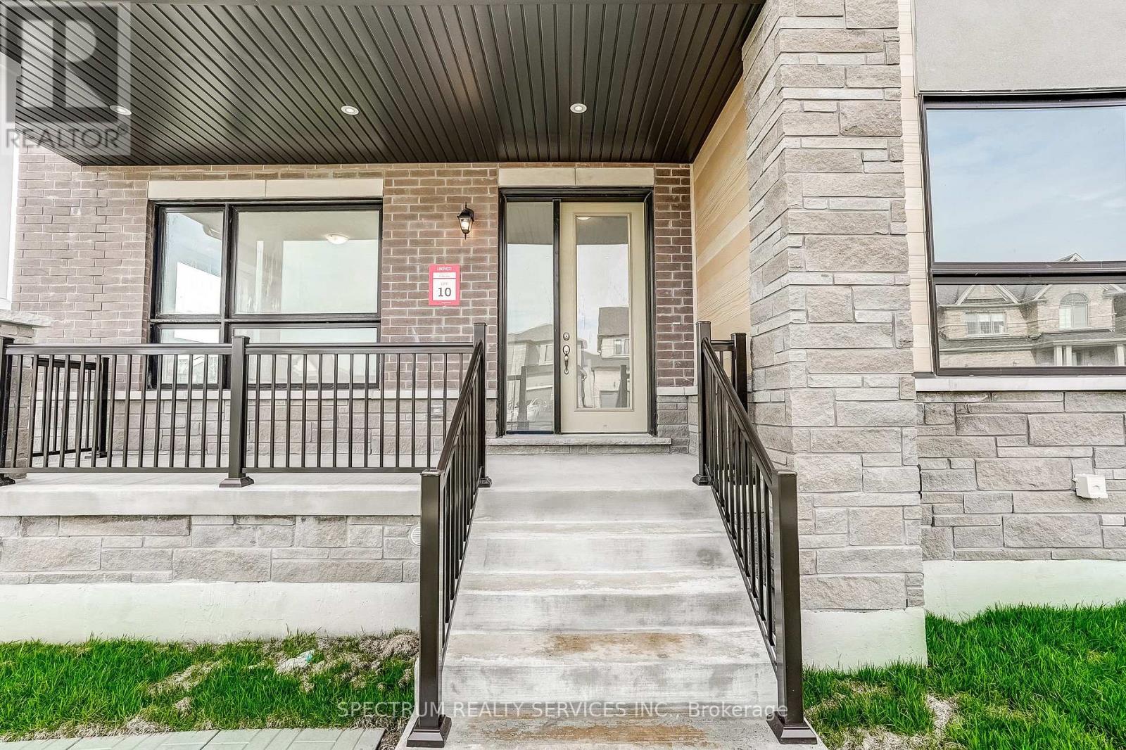 17 DORE DRIVE