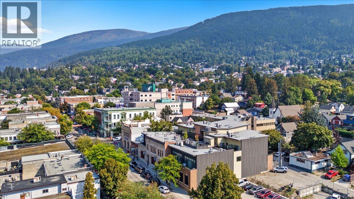 266 BAKER Street Unit# 17