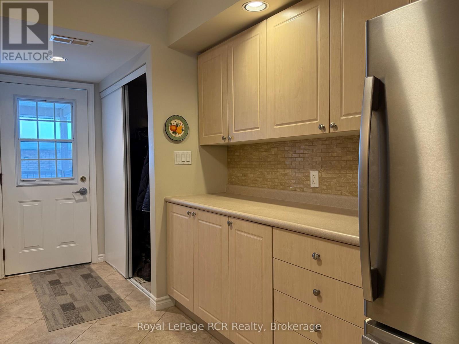 203 - 1550 12TH AVENUE E