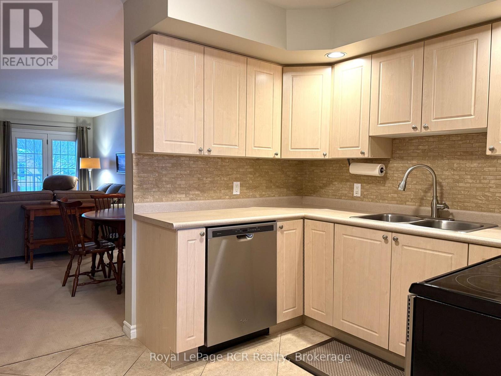 203 - 1550 12TH AVENUE E