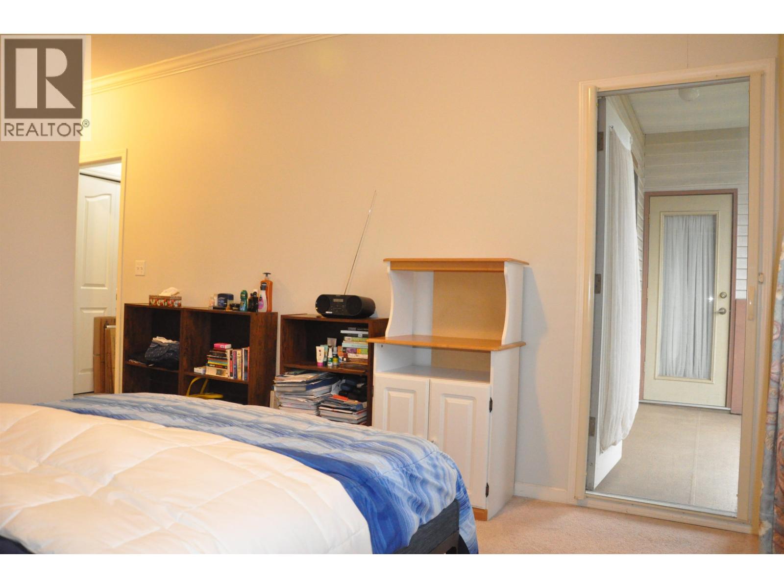 209 6688 BURLINGTON AVENUE