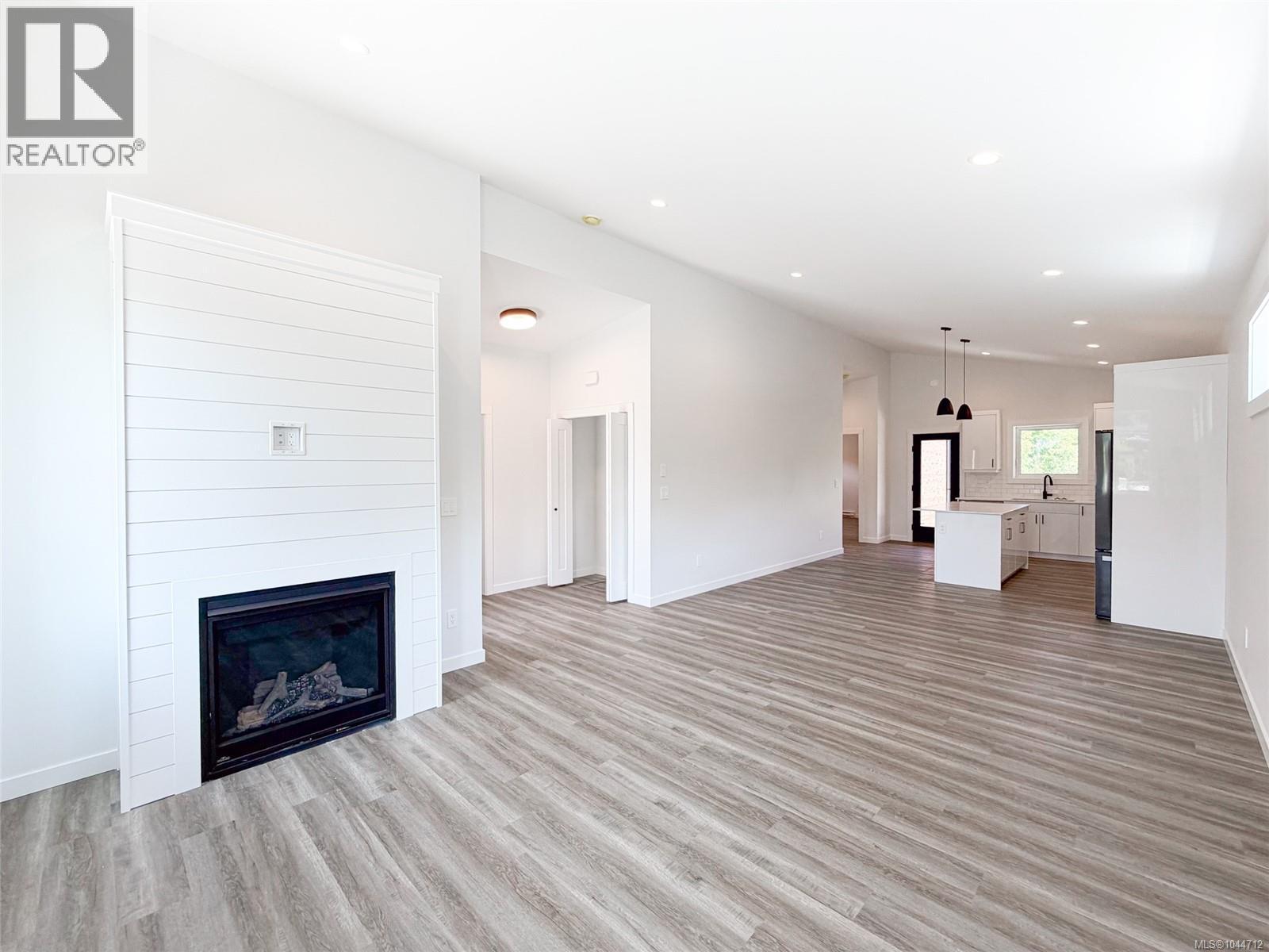 54 3025 Royston Rd