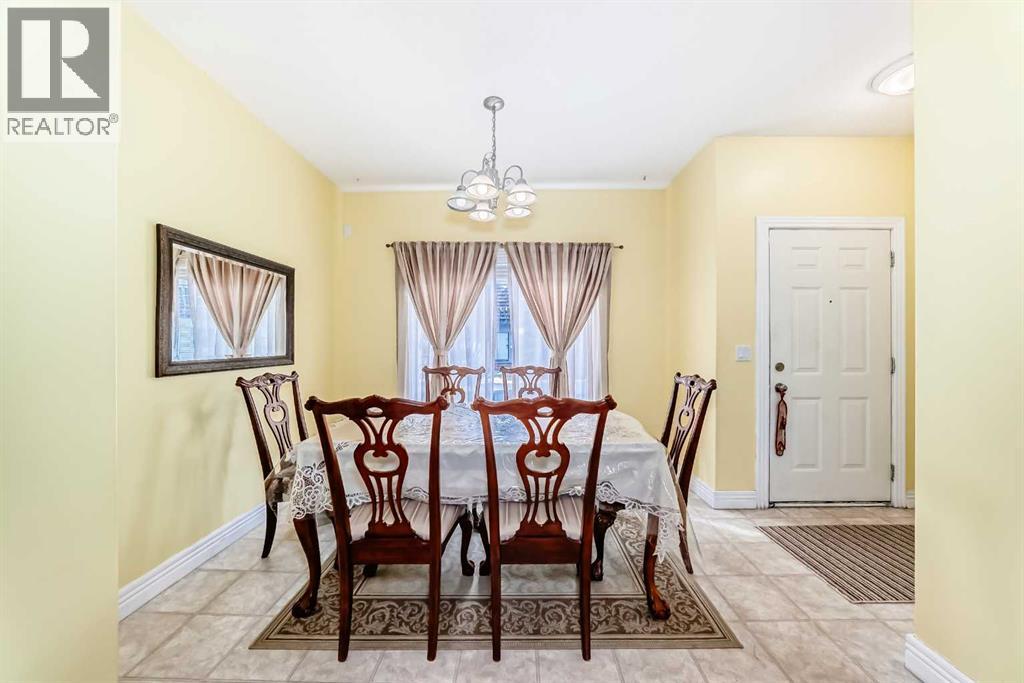 187 Bridlewood View SW