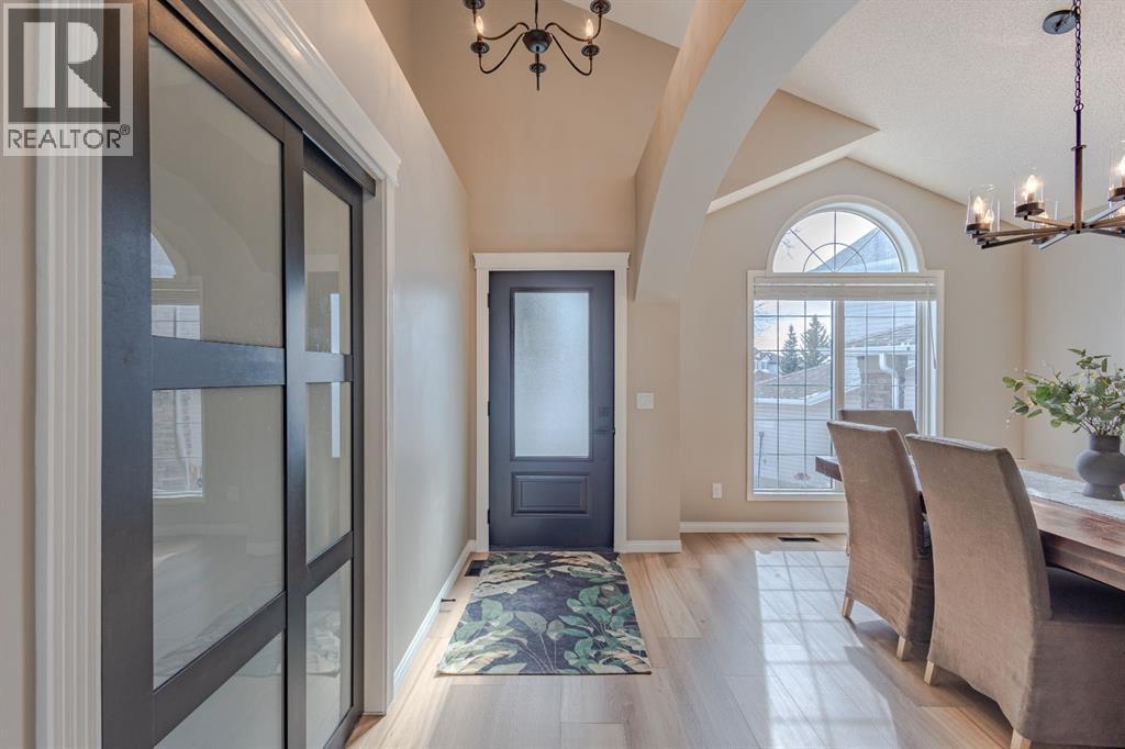 162 Rocky Ridge Circle NW