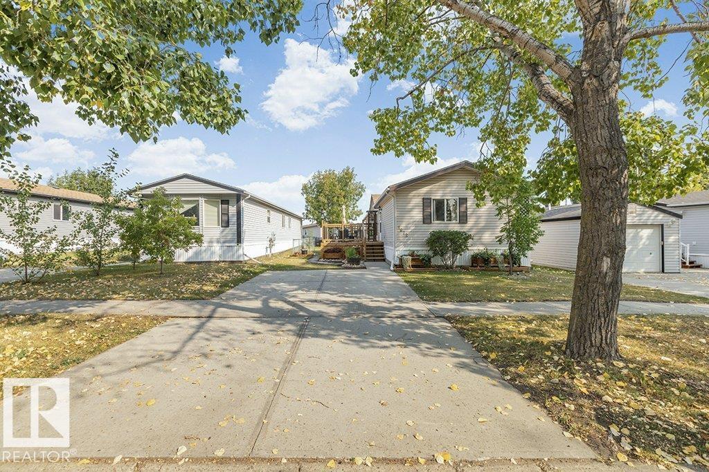 1622 66 AV NW