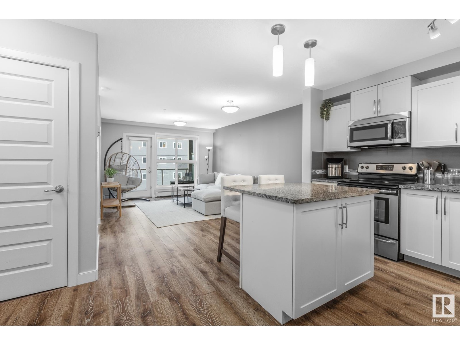#205 8515 99 ST NW