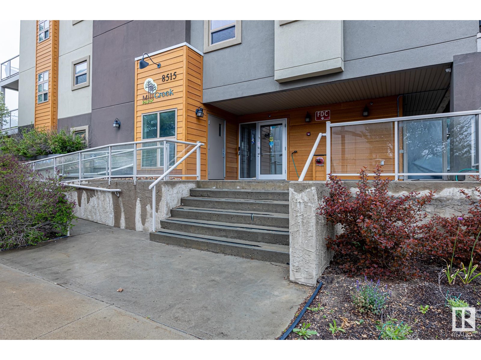 #205 8515 99 ST NW
