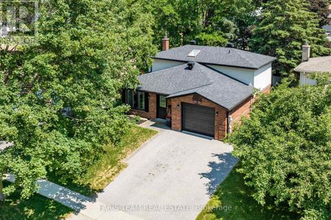 49 RIDGEWAY AVENUE Barrie (Allandale Heights) ON L4N5M2
