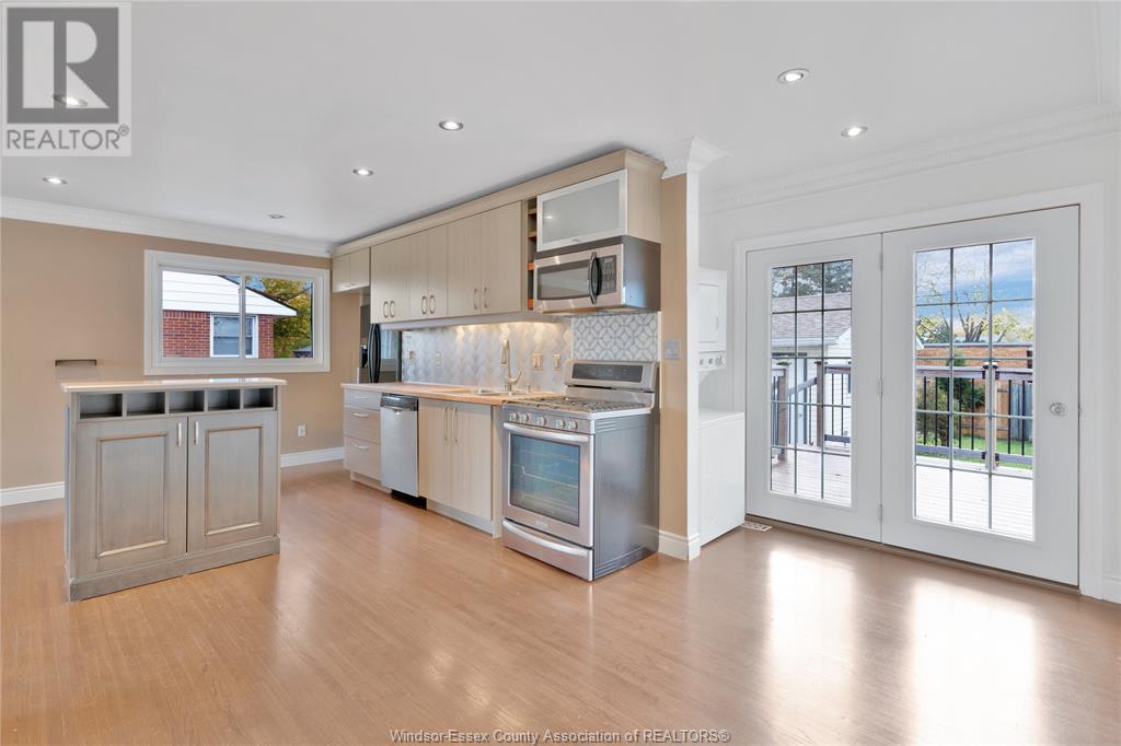 3633 McKay AVENUE