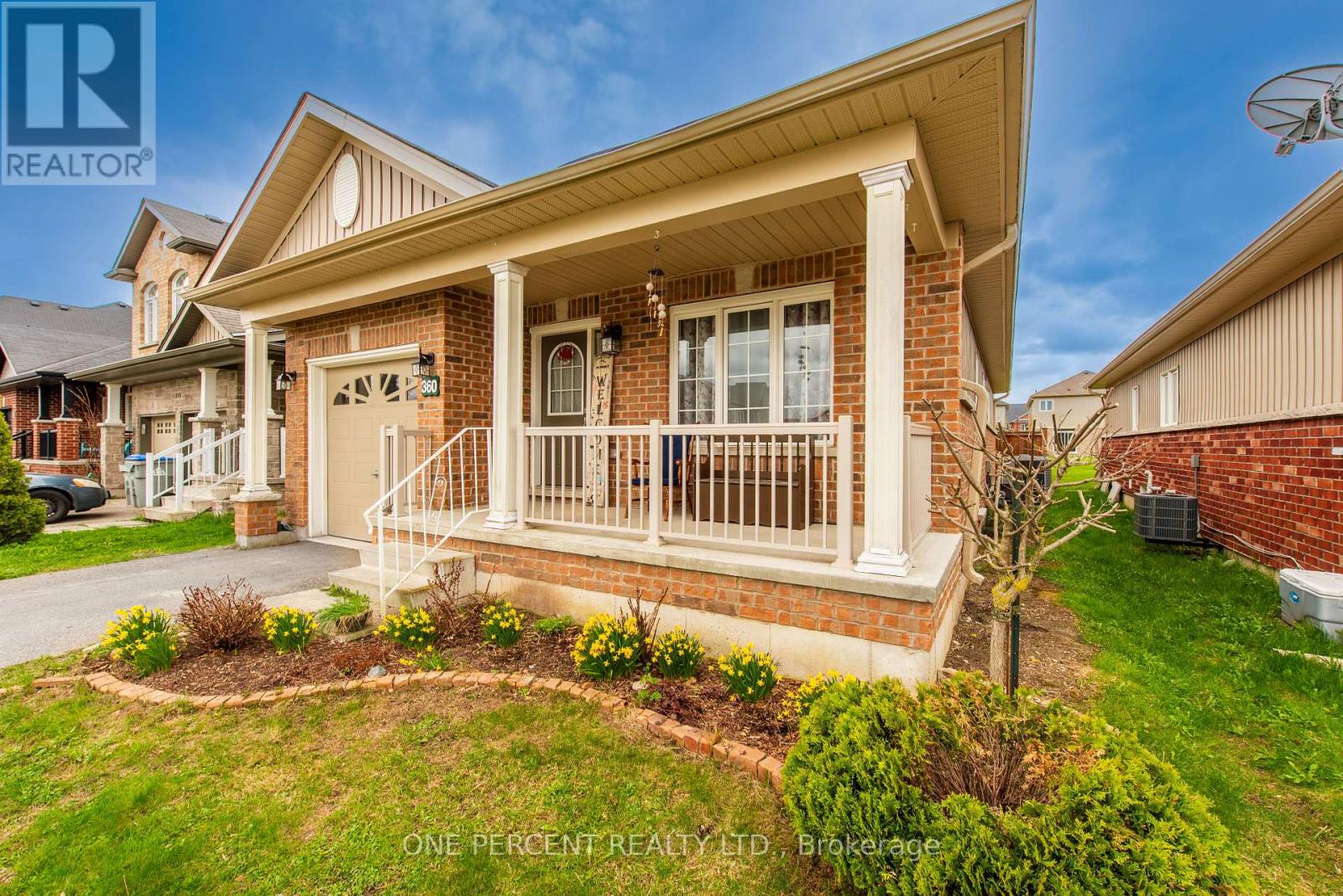 360 ARMSTRONG STREET W