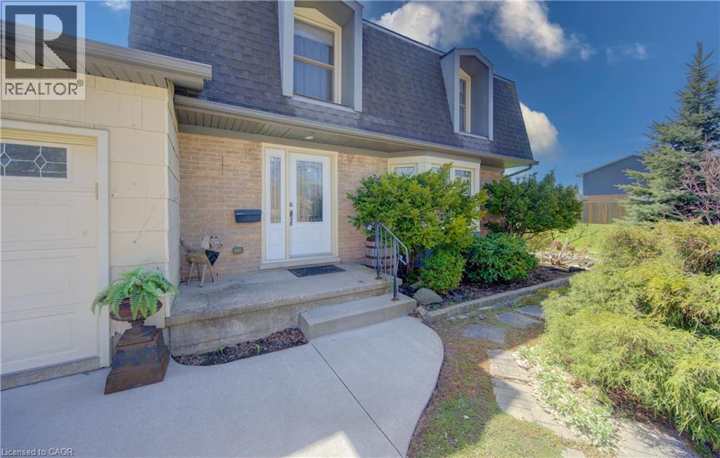 83 MANOR Drive