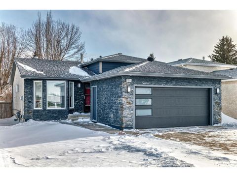 7011 190B ST NW Edmonton AB T5T5Z6