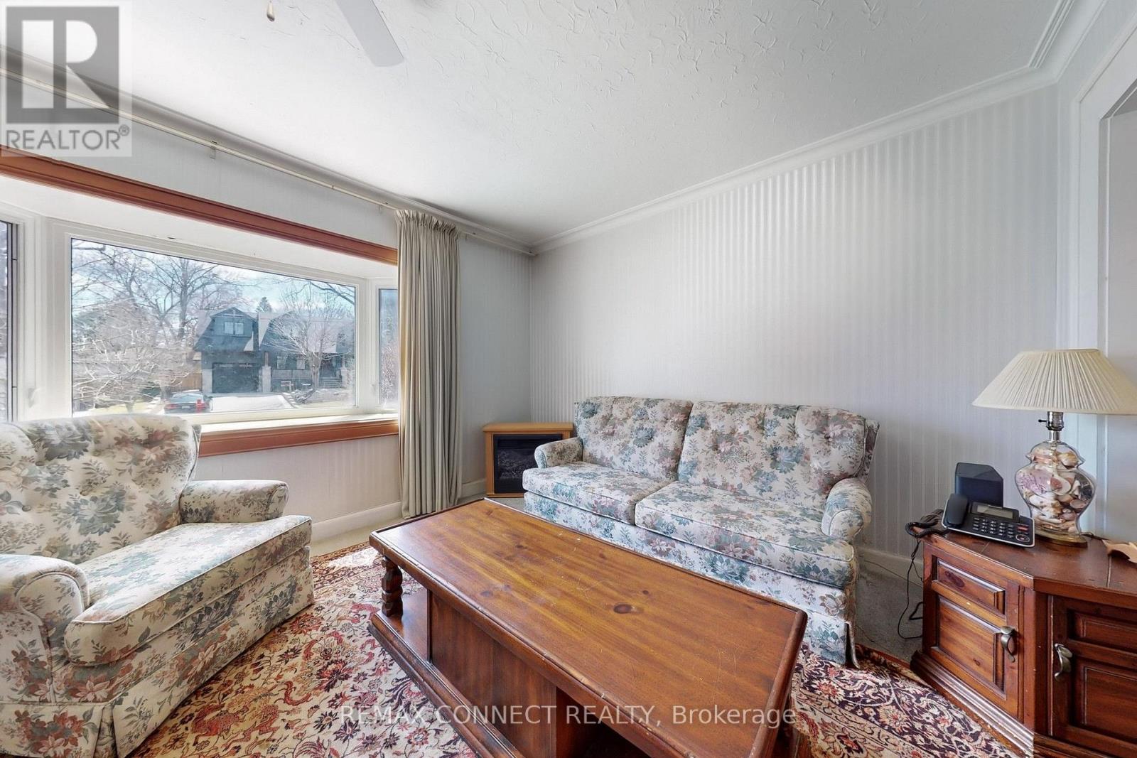 20 BRINLOOR BOULEVARD