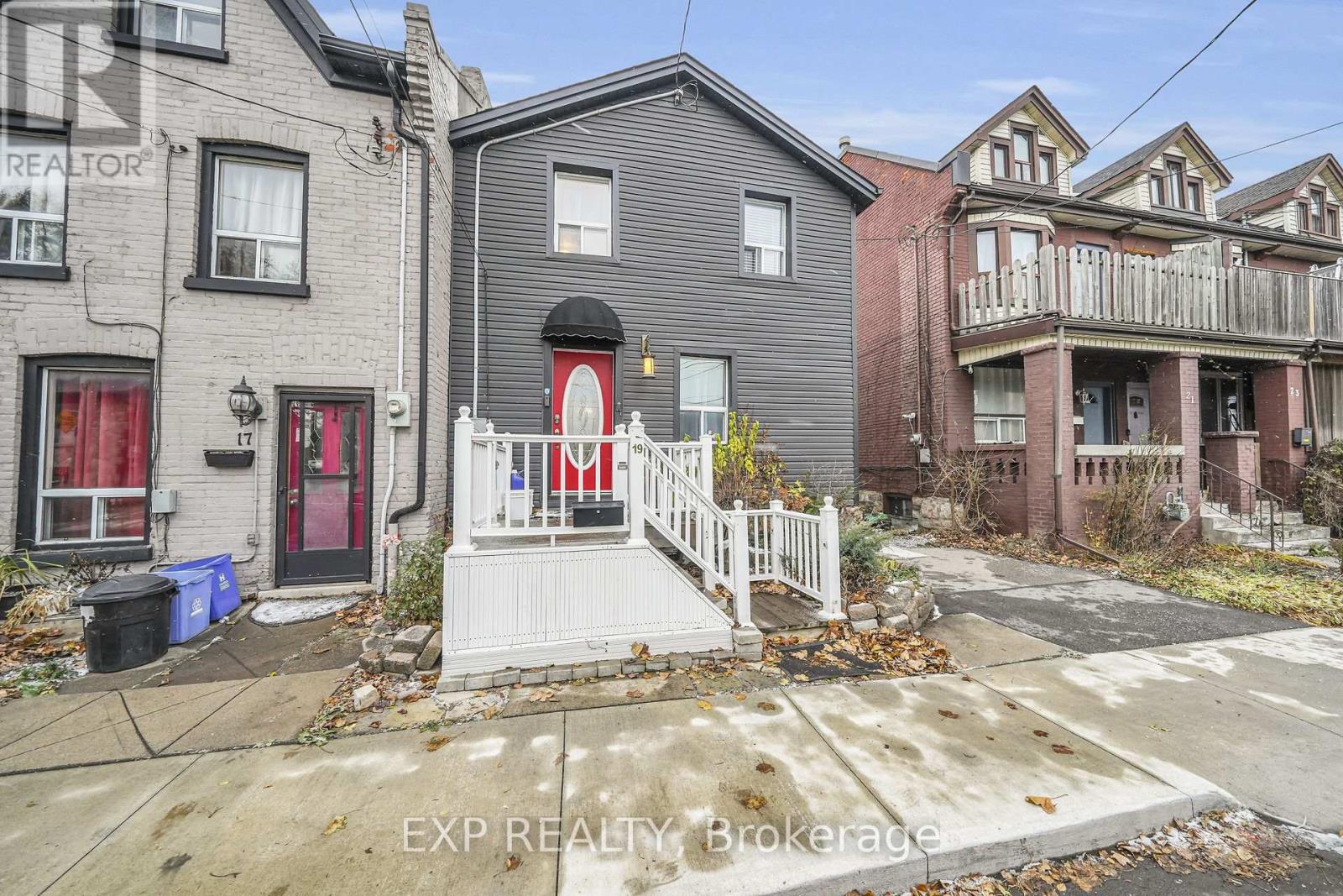 19 RAILWAY STREET