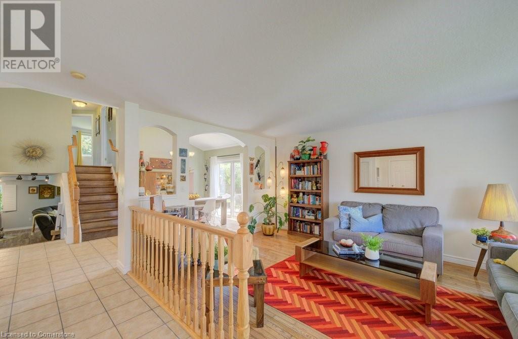 44 SMALL Court