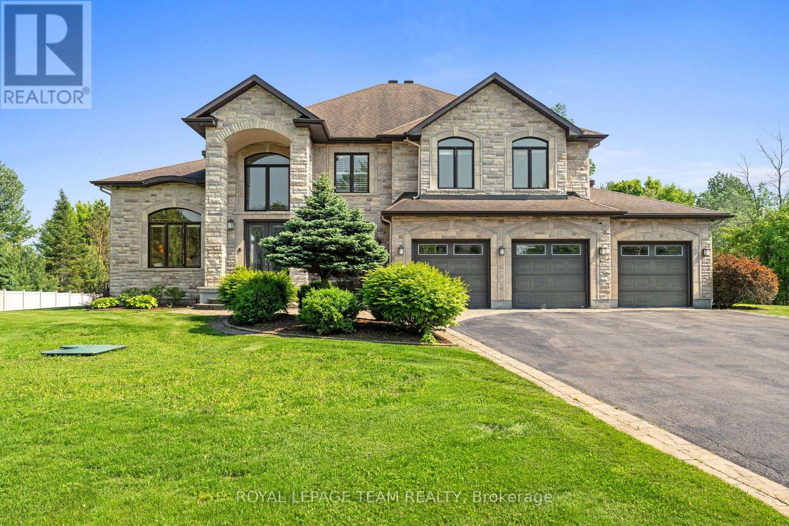 6132 PEBBLEWOODS DRIVE