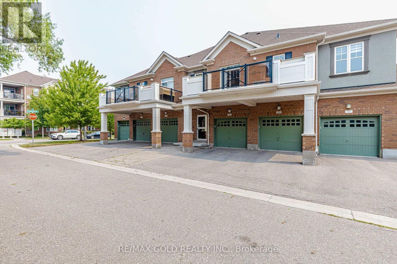 205 - 276 GATWICK DRIVE