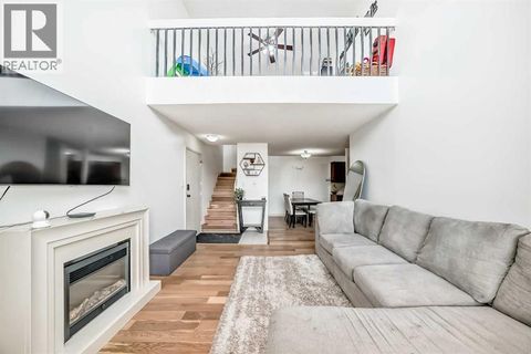 633, 6400 Coach Hill Road SW Calgary AB T3H1B8