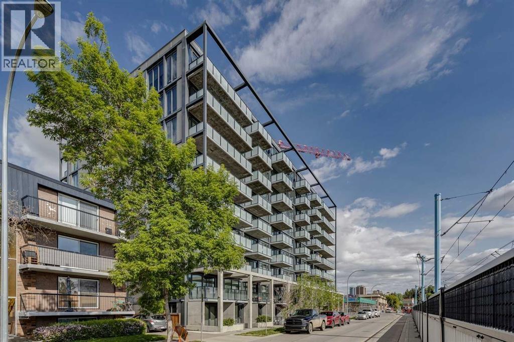 906, 327 9A Street NW