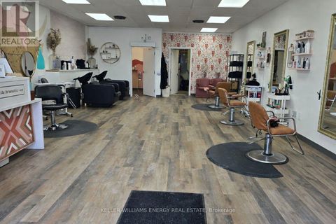 652 DUNDAS STREET EAST STREET E Belleville (Belleville Ward) ON K8N1G7