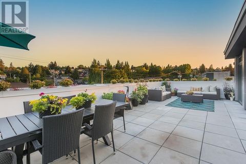 403 3668 W 10TH AVENUE Vancouver BC V6R2G3