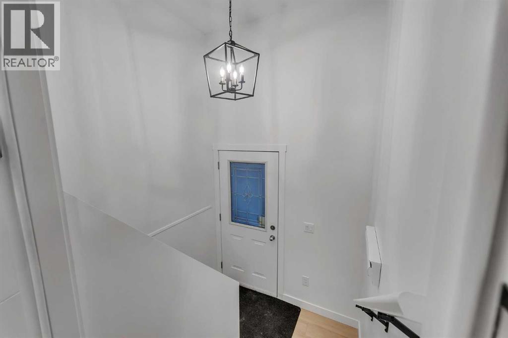 352 Lysander Place SE