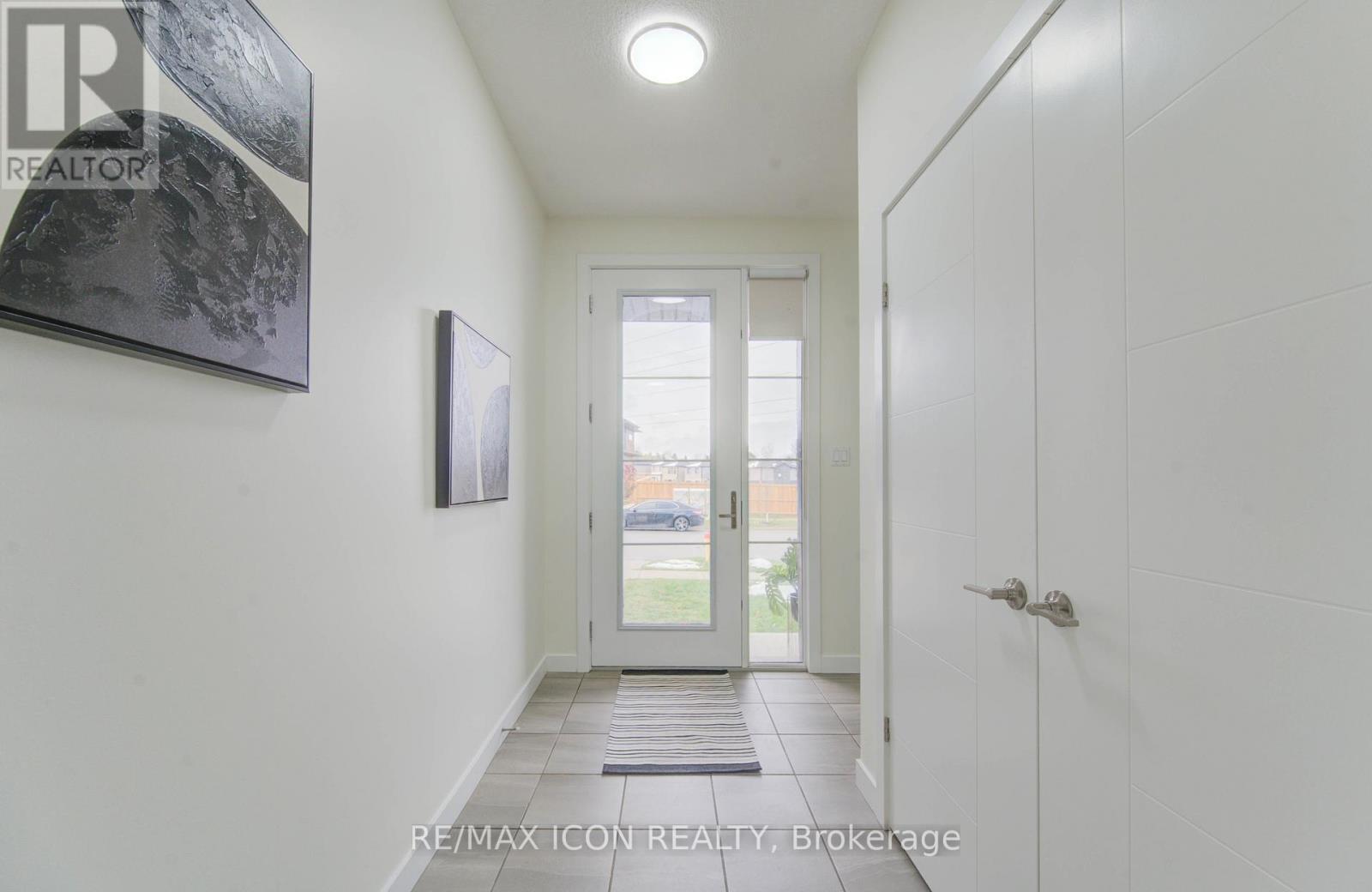 894 ROBERT FERRIE DRIVE