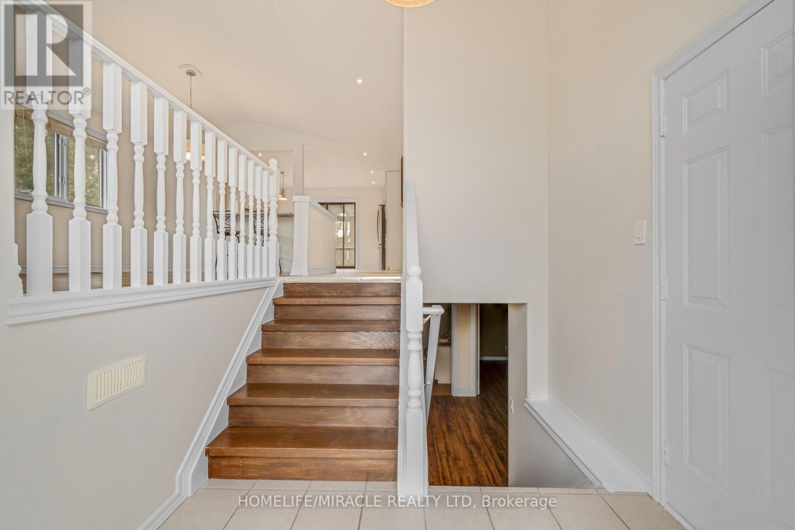 12 JO WHITNEY COURT