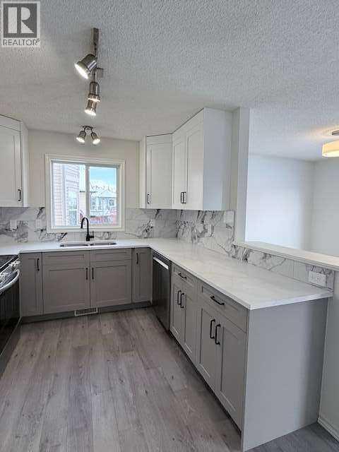 42 Somerside Place SW