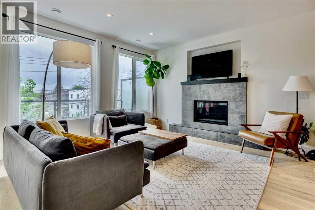 2, 1538 34 Avenue SW