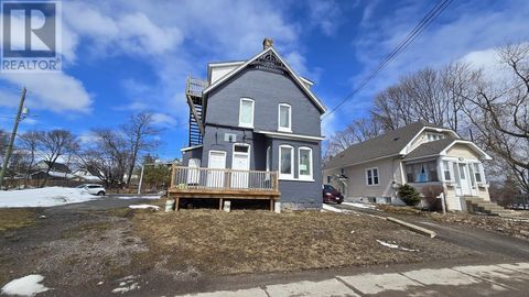 814 Wellington ST E Sault Ste Marie ON P6A2N3